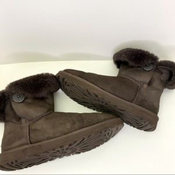 UGG Bailey Button II Suede Brown Boots, Sz 10 - Picture 3 of 4